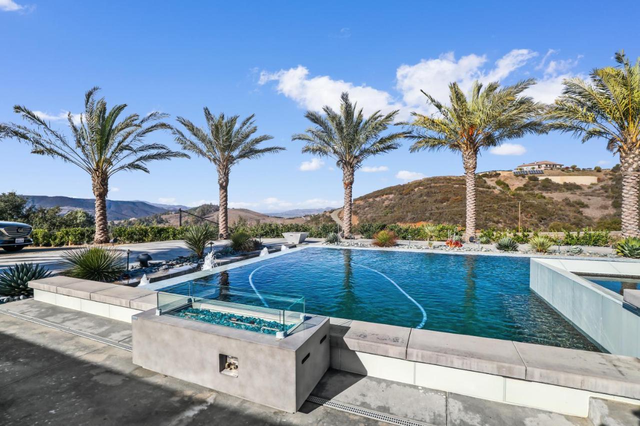 Iron Mansion Private Resort-Event Space 12000 Ft! تيميكولا، ريفيرسيدي، كاليفورنيا المظهر الخارجي الصورة